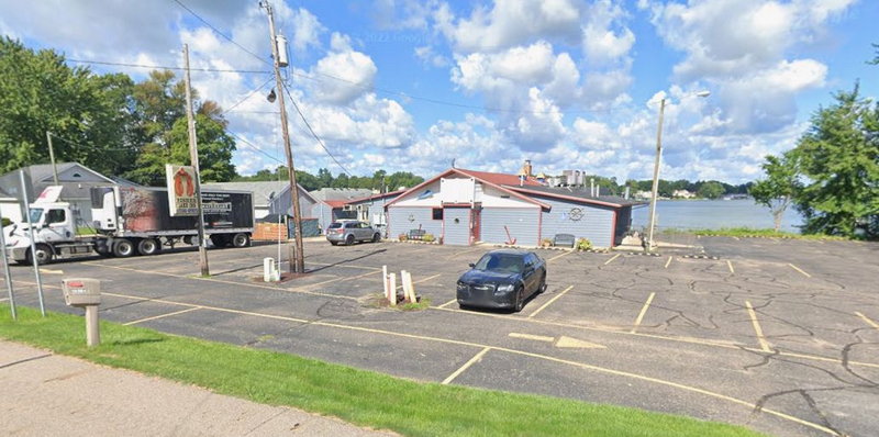 Fishers Lake (Fisher Lake, Fishers Lake) - Fisher Lake Inn